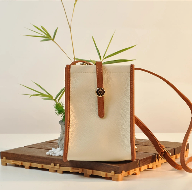 leather-phone-bag-mini-crossbody-bag